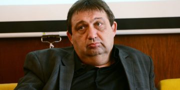 Как е възможно министър на благоустройството да е емблема на корупцията в район „Триадица“?!