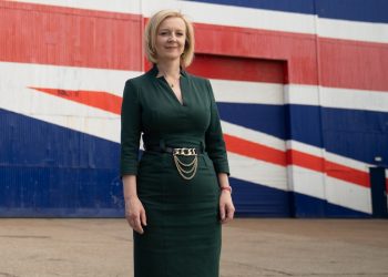 Лиз Тръс – Недоразумение, сър*