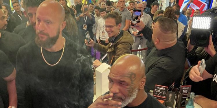 Майк Тайсън предизвика невиждан фурор в Германия