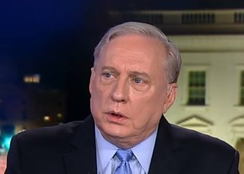 Дъглас Макгрегър: Украинските сили кървят до смърт в контраатака след контраатака. Москва не бърза