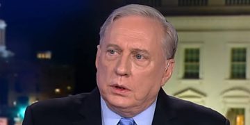 Дъглас Макгрегър: Украинските сили кървят до смърт в контраатака след контраатака. Москва не бърза