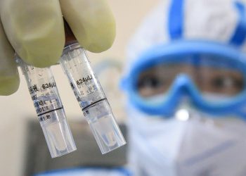 Немски учени заявяват, че са доказали лабораторния произход на SARS-CoV-2