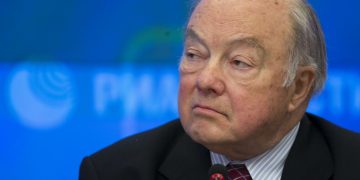 Бившият посланик на САЩ в СССР Матлок: Ако войната продължи, Русия ще унищожи Украйна