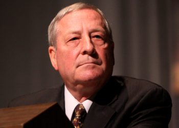 Филип Джиралди: Да се сложи край на безразсъдството на Владимир Зеленски