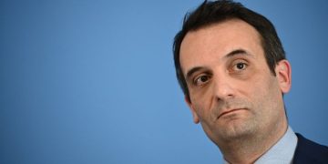 Френски политик за новата програма на ЕС за подкрепа на Украйна: Това е пълно безумие! Спрете се!