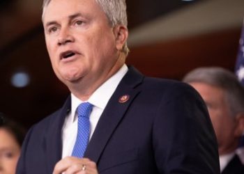 Newsweek: Американският конгресмен Комър нарече Украйна противник на Съединените щати