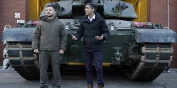 Китайски експерти: Европа ще бъде въвлечена във войната, предлагайки бойни самолети на Украйна