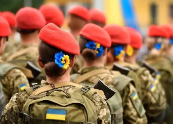 „Украинските жени са по-жестоки и коварни“: Защо киевският режим хвърля всички на фронта