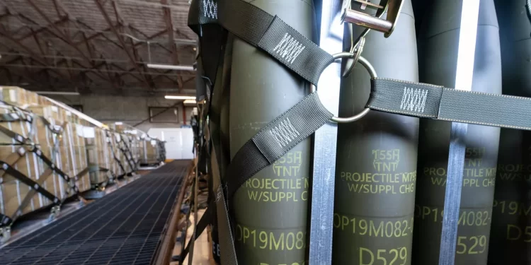 American Thinker: доставката на оръжия за Украйна позволява на Съединените щати да спестят от демилитаризация или обезвреждане на стари военни артикули