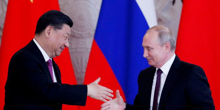 Мандарина с маслинова клонка