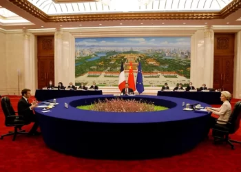 Пекин се превърна в Мека за дипломати и политици