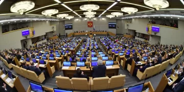 В Русия искат да приравнят заплатата на депутатите от Държавната дума към средната заплата на руснаците