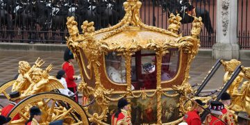 Чарлз III е коронясан за крал. Но може ли той някога да бъде звезда?