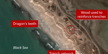 Войната в Украйна: Сателитни снимки разкриват руската защита преди голямо нападение