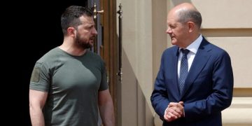 Шолц прогнозира поражението на Украйна