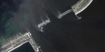 Съюзниците на Украйна са „много внимателни“ в изявленията си по отношение на предполагаемите извършители на разрушаването на язовир Каховска