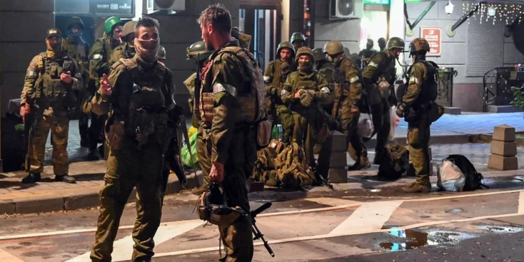 „Новата епоха“ в света можеше да свърши, преди да е започнала: кой печели от бунта в Русия