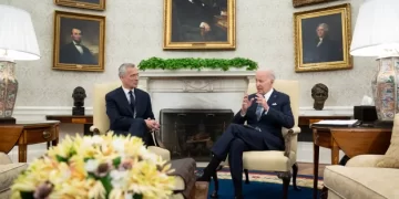 The Guardian: Сега не е моментът Украйна да влиза в НАТО