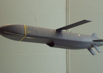 The New York Times: Олаф Шолц под натиск да изпрати крилати ракети в Украйна