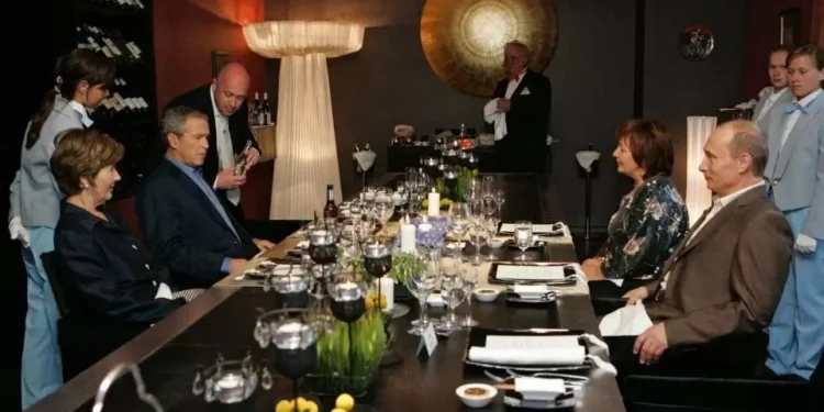 Доставчик на кошмари. Съдбата на известния руски политик и бизнесмен Евгений Пригожин(1)