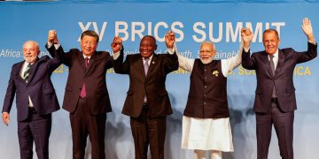 Шест държави се присъединиха към БРИКС. Воденият от Запада световен ред е изправен пред предизвикателство