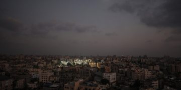 Израел твърди, че болницата Ал Шифа крие подземните командни центрове на Хамас