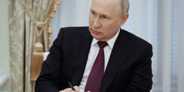 Зоран Метер: Путин, вместо мюсюлманите, обяви “свещена война” на Израел и Америка