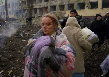 Две болници, една пропаганда. Какво е общото между обстрела на родилен дом в Мариупол и болница в Газа?