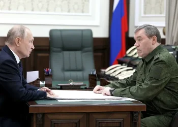 Генерал срещу генерал: Потенциален мир между Украйна и Русия се договаря в Украйна от военни лидери