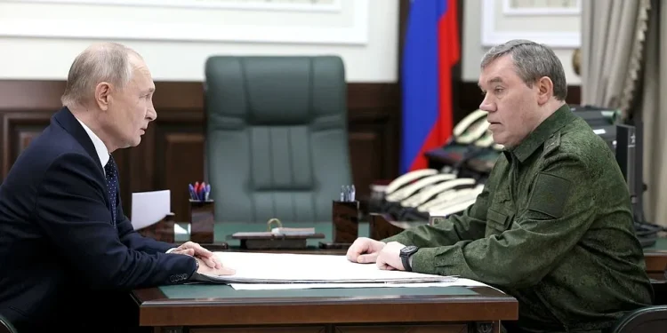 Генерал срещу генерал: Потенциален мир между Украйна и Русия се договаря в Украйна от военни лидери