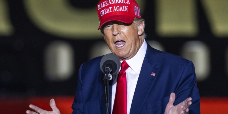 Предизборната програма на Доналд Тръмп: Нелегалните – вън от Щатите, наркобосовете – екзекутирани, мародерите – да се стрелят на място