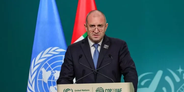 Newsweek: Съюзник на НАТО внезапно блокира оръжия за Украйна