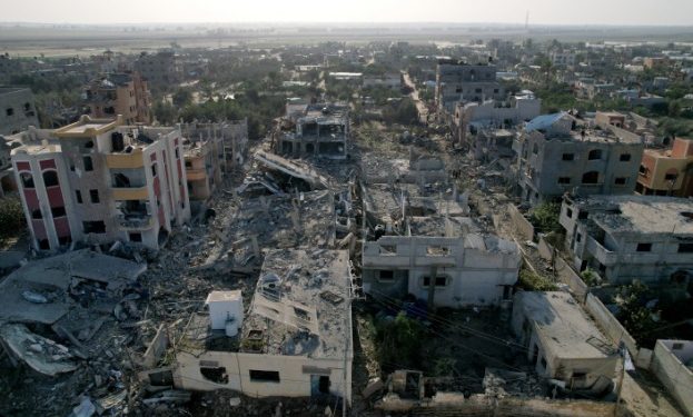 „Те убиват всичко, което се движи“ Разговор за масовото прогонване на хората от Газа, геноцида и делото на Южна Африка срещу Израел