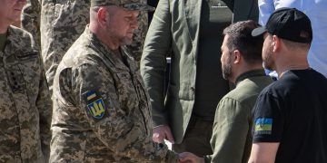 Президентът срещу генерала:  Това е старомодна борба за власт
