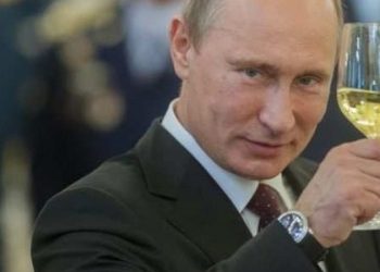 Politico: Майсторската шпионска операция на Путин оставя Шолц на студено