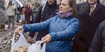 Антируският ястреб Виктория Нюланд се оттегля като номер 3 в Държавния департамент