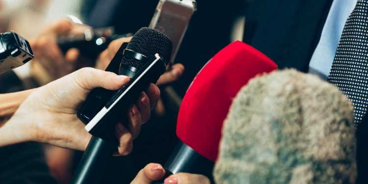 С поглед към врага. Защо руската пропаганда се нуждае от западни медии?