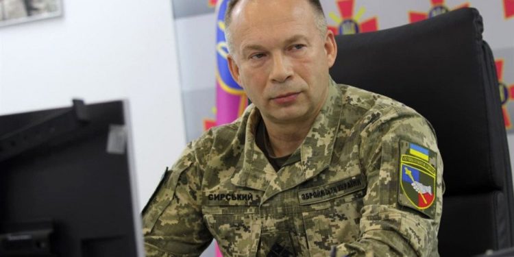 Сирски: Противникът активно атакува по цялата фронтова линия