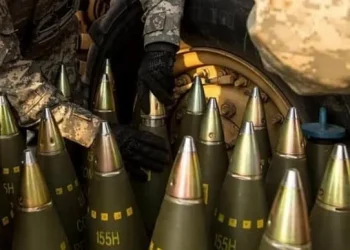 Артилерийското предимство на Русия във войната в Украйна скоро ще се удвои, каза високопоставен американски генерал