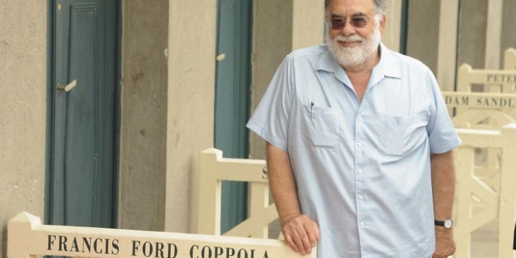 Режисьорът на „Кръстникът“ 25 години продава вино, за да направи мечтания си филм. Какво е забележително в новия филм на легендарния Копола?