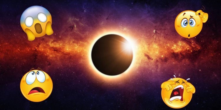 Слънчевото затъмнение е Супер купата за конспираторите