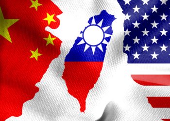 Newsweek: Натрупва ли Китай запаси от ресурси, за да се подготви за война?