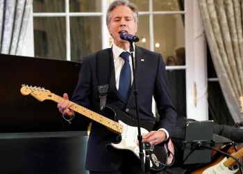 Блинкън се „пали“ по пътя за никъде