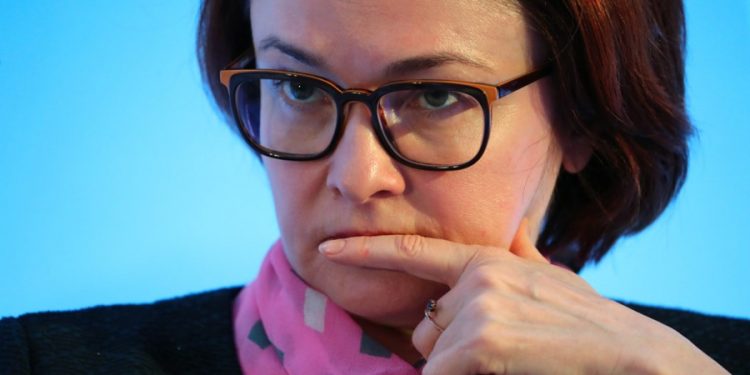 Набиулина е един от малкото хора около Путин, които могат да му кажат „това, което не му харесва“. Западът вярва, че след войната „ще може да се работи с нея“