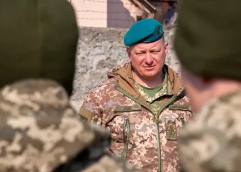 Мастилени залпове. Въоръжените сили на Украйна пишат до Зеленски доноси един срещу друг