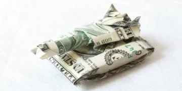 По-малко от 3% от военните разходи на Г-7 биха могли да помогнат за прекратяване на глобалния глад и разрешаване на глобалната дългова криза на юг