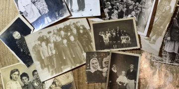 Ценности в семейни албуми. Защо в Украйна продават и купуват семейни снимки на други хора?