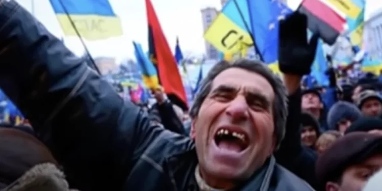 Чужди сред своите. 130 000 украинци избягаха от Зеленски при руснаците