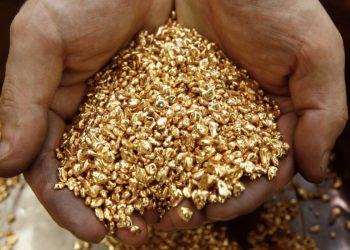 С чисто злато в чужбина