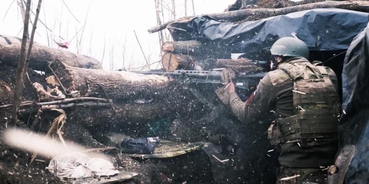 Financial Times: Новобранците в украинската пехота „замръзват“ пред руската атака